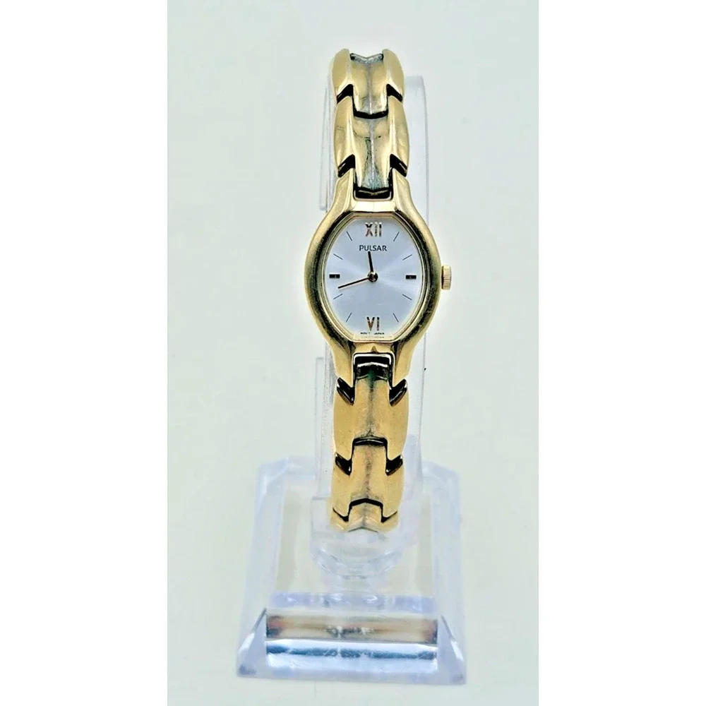 Pulsar V1400-X160 Gold-tone Bracelet Wristwatch with Base Metal Gold-tone